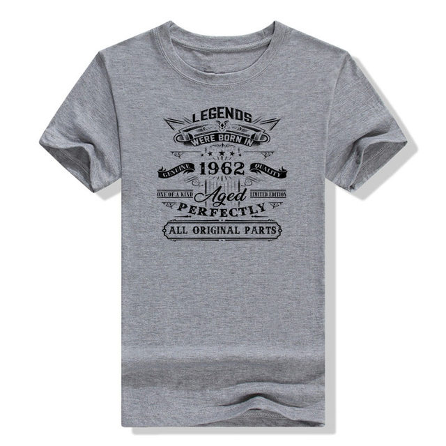 Maglietta Compleanno Uomo - Vintage 60 Anni - Invecchiato alla Perfezione - Idee  Regalo Uomo Compleanno - Tshirt Uomo Compleanno Divertenti - Idea Regalo  Divertente Uomo - T-shirteria