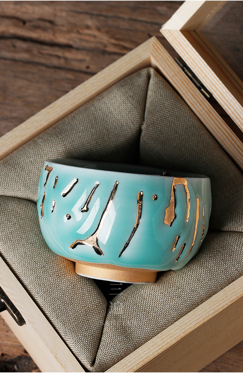 Celadon Liquid Gold Decoration Cup_05.jpg