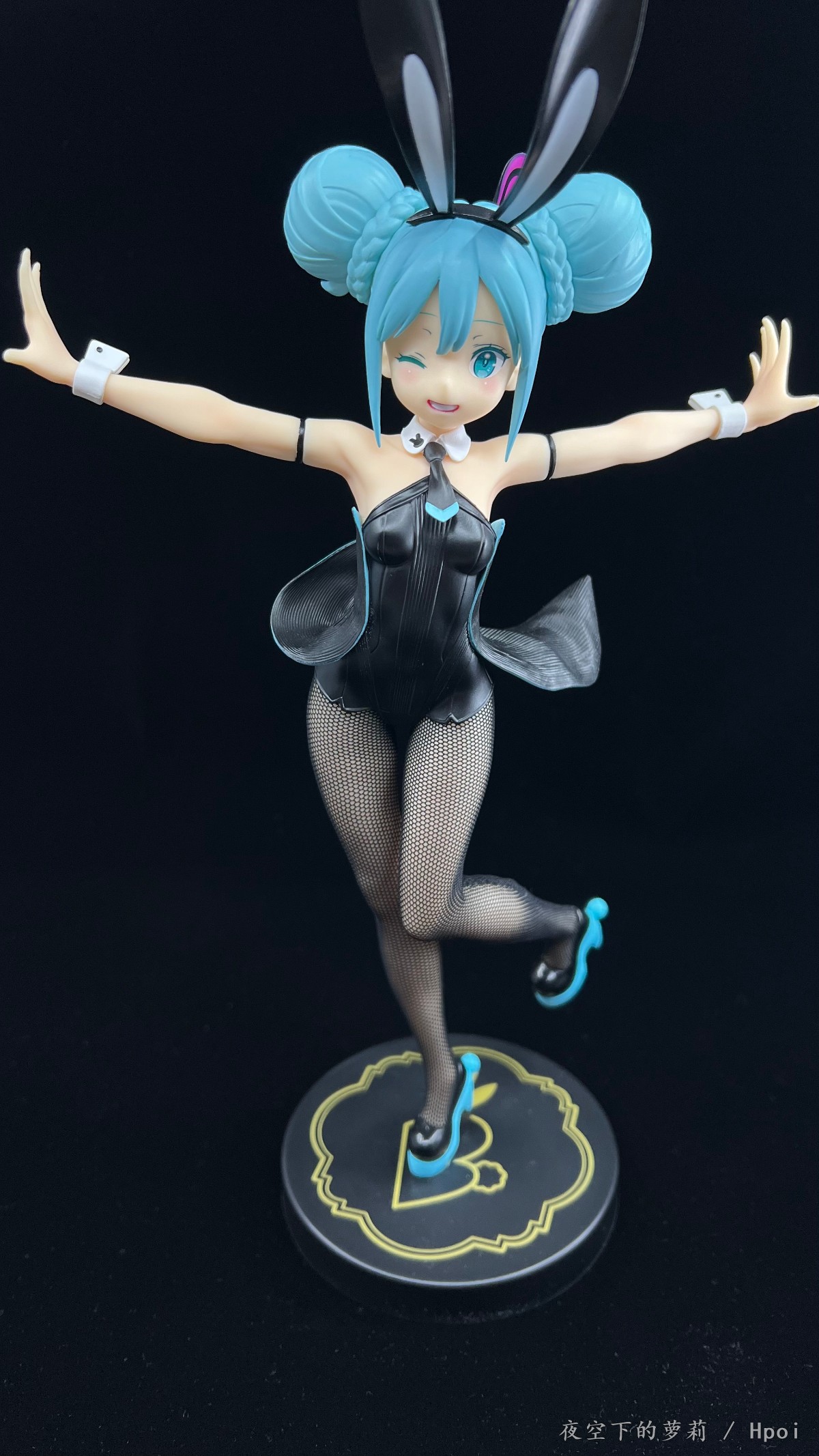 Оригинальная модель FuRyu для сборки в наличии VOCALOID Hatsune Miku Bicute  Bunny Girl WINKver