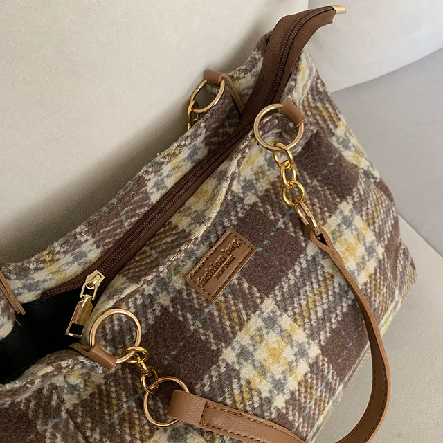  Large Retro Tote Purse 2 in 1 with Classic Checkered