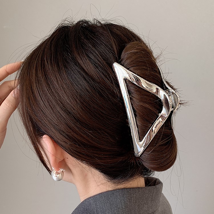 Punk Metall Gold Silber schwarz Haar Zubehör Krallen clips für Frauen Modeschmuck geometrische Dreieck fangen Krabben Kiefer Kopf bedeckung – Detail 7