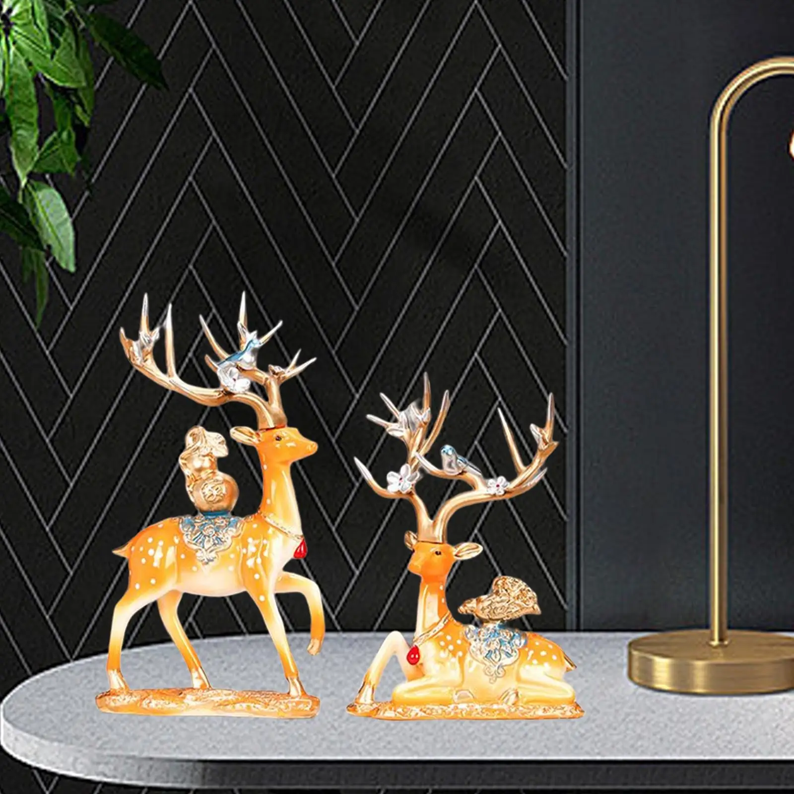 2Pcs Deer Statues Animal Ornament Modern Elk Sculpture Couple Reindeer Figurines for Desktop Home Living Room Decoration Accents