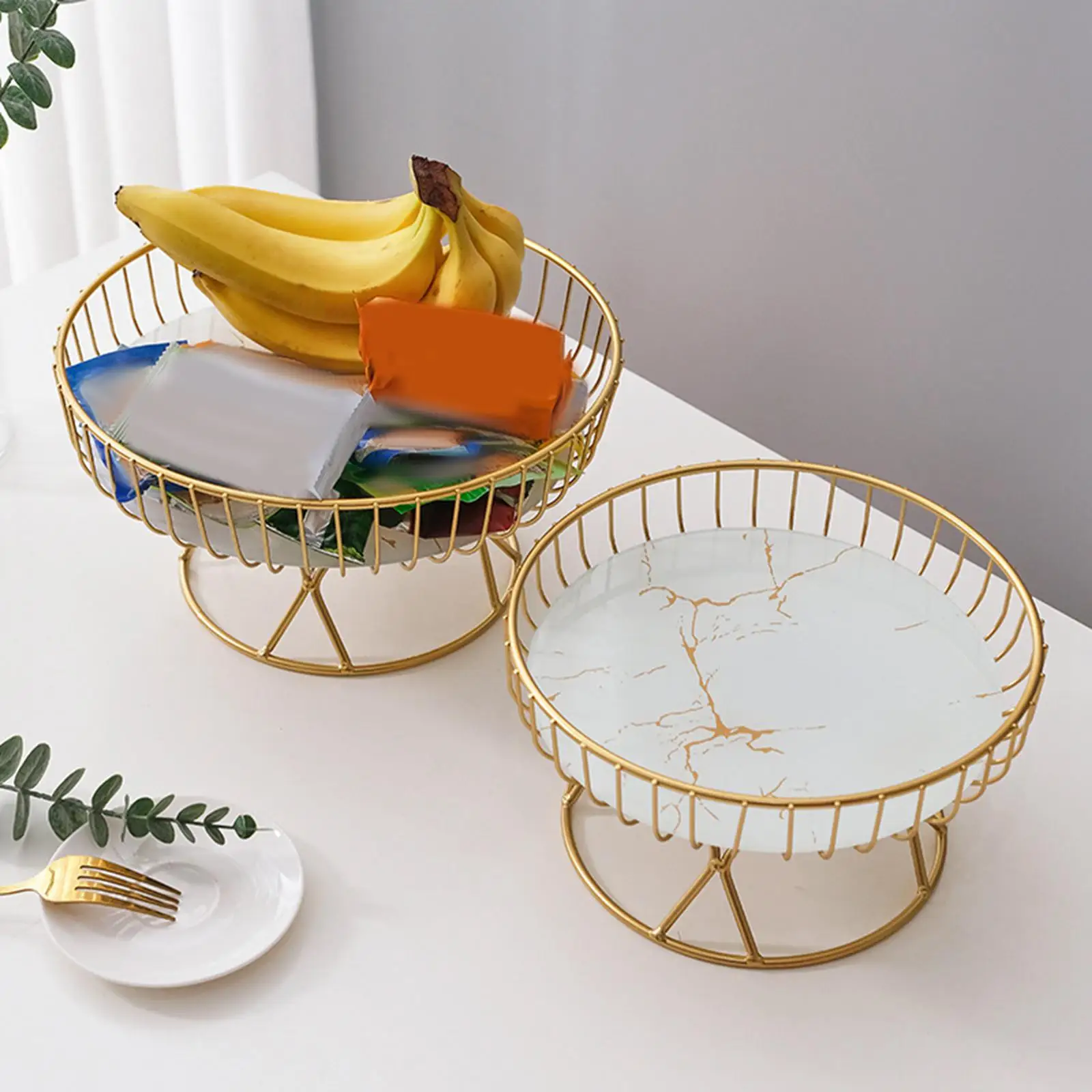 Golden Metal Iron Wire Round Fruit Basket Bowl Table Centerpiece Decorative