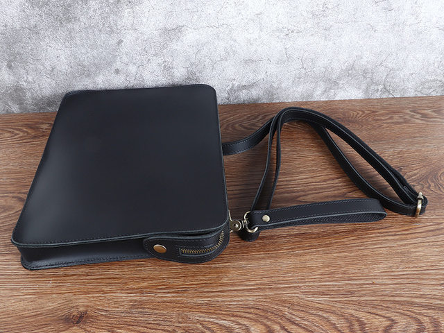 Slim Padded Leather Laptop Bag – Maasai Chief