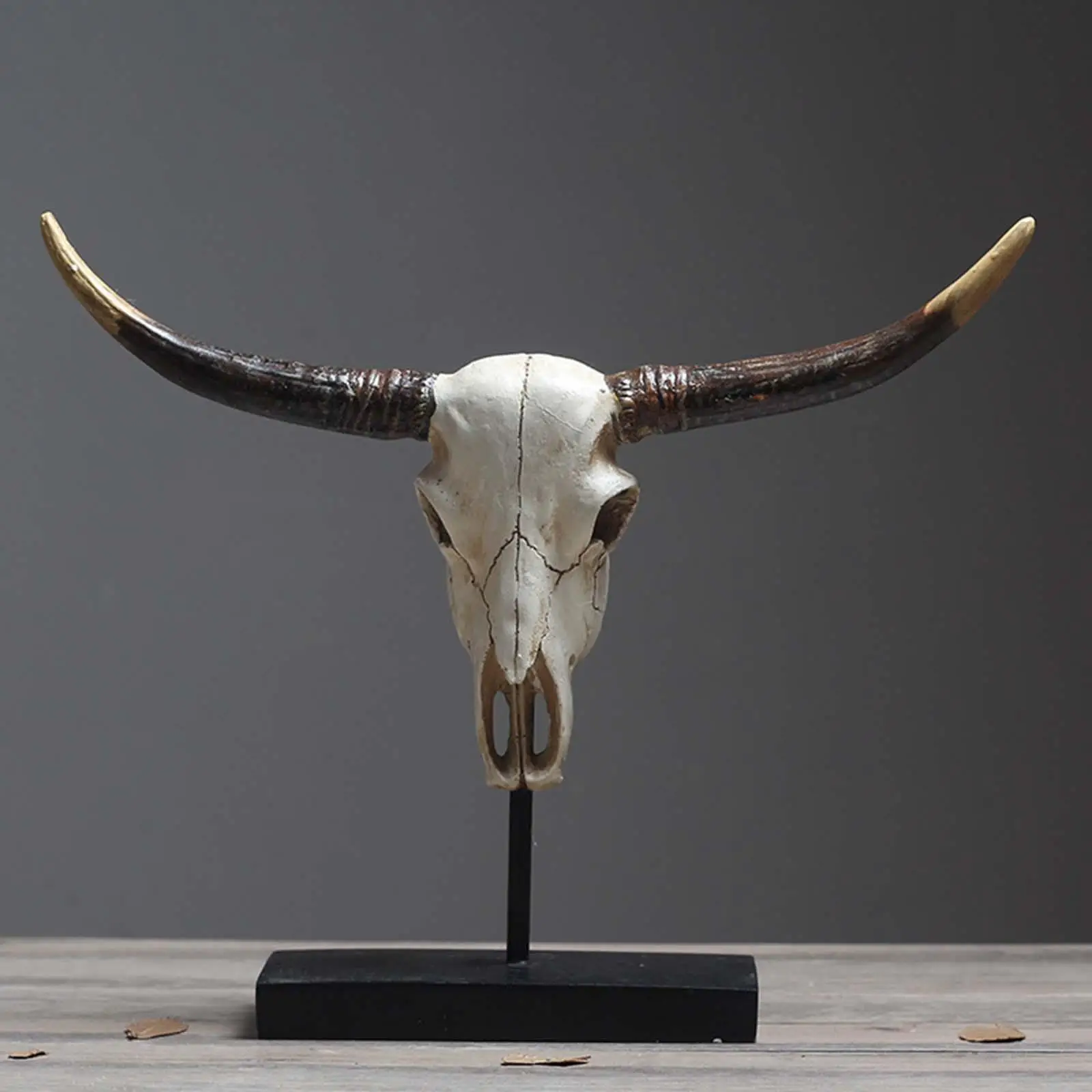 Rustic Bull Skull Sculpture Polyresin Modern Skull Hanging for Restaurant Festival