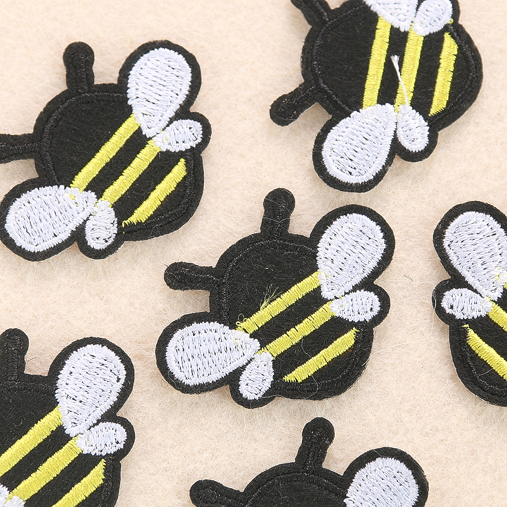 5PCS Cartoon Biene Thermoadhäsive Patches Stickerei Liefert Benutzerdefinierte Eisen auf Transfers für Kleidung DIY Bekleidung Nähen Liefert – Detail 3