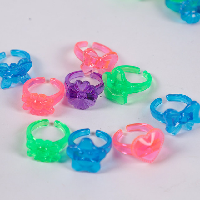 Bagues En Plastique Acrylique Multicolores - Lots Pour Anniversaire, Carnaval Ou Cadeaux - Enfants Filless