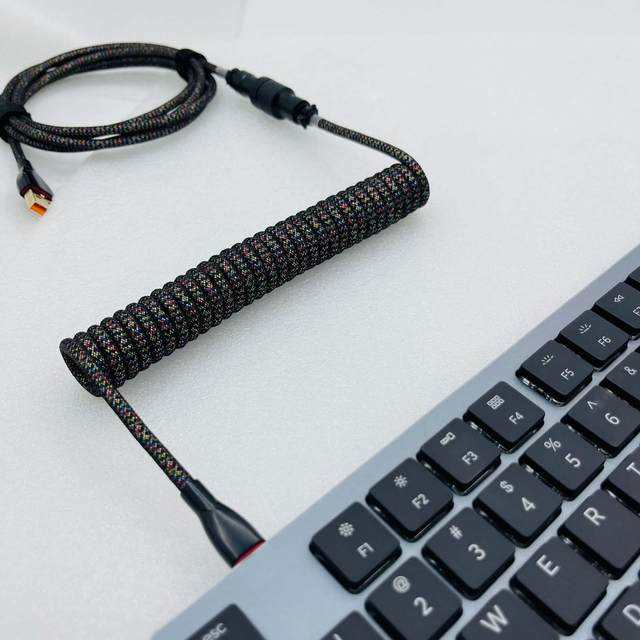 メカニカルキーボード用のダブルスリーブUSBタイプCコイル