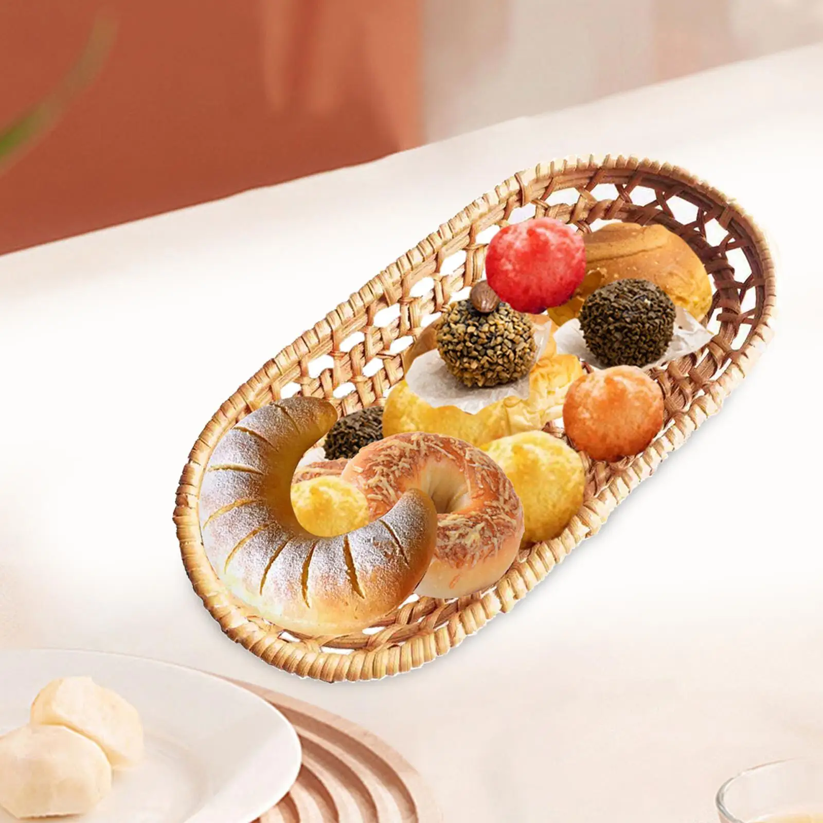 Rattan Baskets Organizer Tabletop Food Serving Tray Wicker Woven Basket for Fruits Breakfast Vegetables Outdoor Hotel