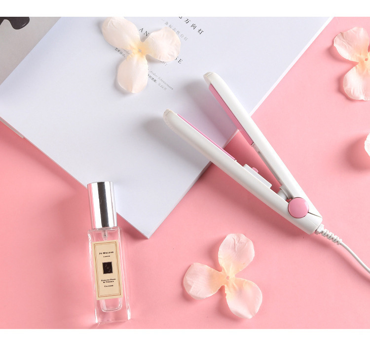 Description Picture 6 of itemPortable Mini Hair Straightener Flat Iron Hair Curler For Men Women Short Hair Wave Hairstyling Dual Voltage Straightening Irons