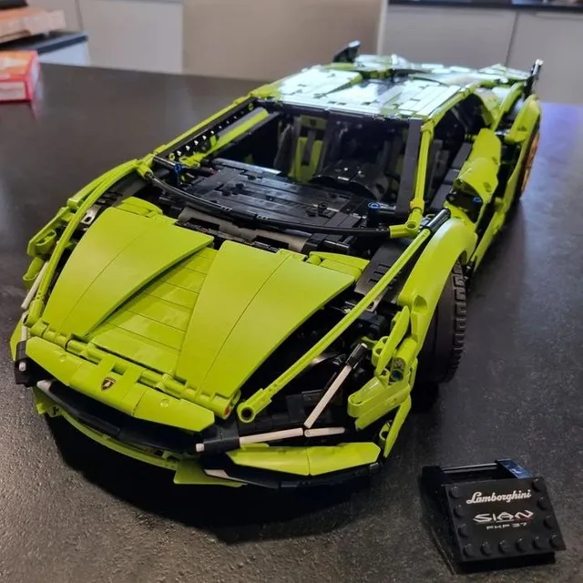 Compatible avec LEGO Technic Lamborghini - 3696pcs