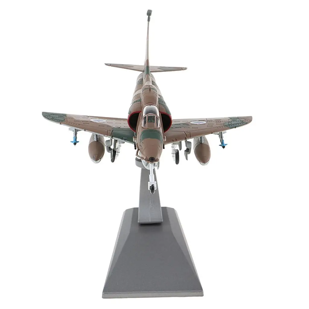 1:72 Scale Douglas A-4 Skyhawk Attack Plane Model - American Fighter Aircraft Diecast Replica - Mini Decorative Toy