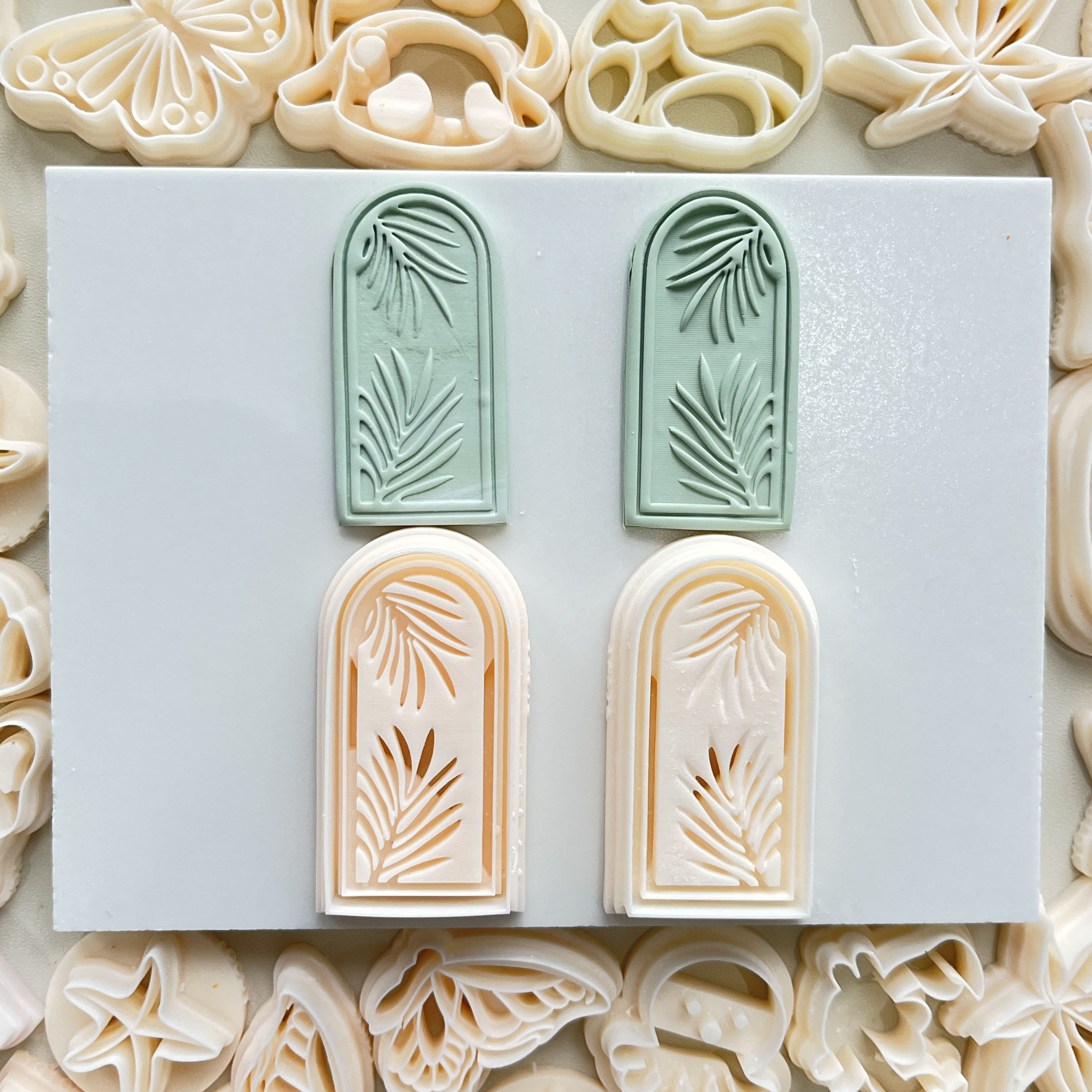 Description Picture 4 of itemVintage Art Treeline Treedoor Exquisite Shped High-Precision Clay Molds Cutting Molds For DIY Handmade Earring Jewelry Badge