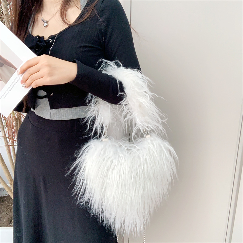 Herzförmige Damen Plüsch Umhängetaschen süße Liebe Kunst pelz weibliche Umhängetasche weiche flauschige Tasche Handtaschen Mädchen Achsel Tasche – Detail 14