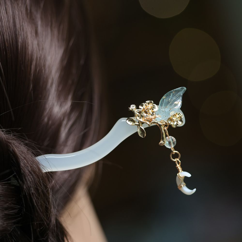 Best of Love Between Fairy And Devil Simple Fritillaria Crescent Moon Hairpin Ancient Style Retro Moon Pendant Hair Stick Chilly Hair Reviews & Tips - Image 2