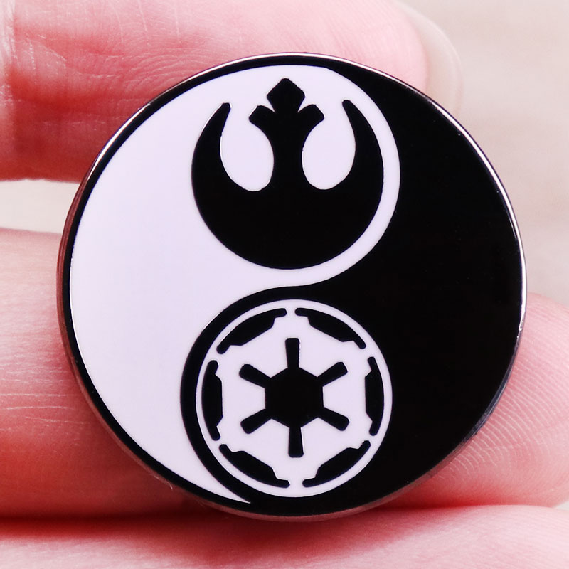 Yin Yang Stern Symbol Emaille Pin Film Brosche Abzeichen Rucksack Dekoration Schmuck – Detail 1