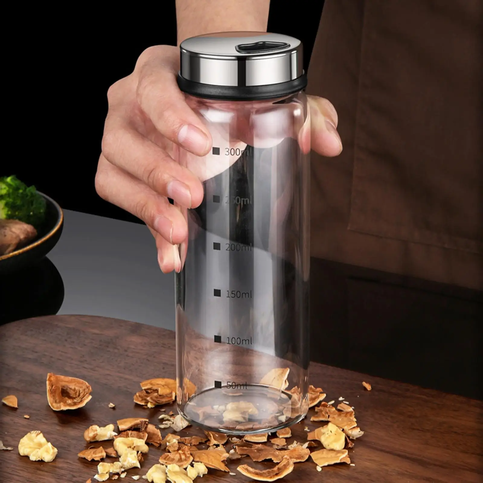 Condiment shaker control, reusable, airtight, for cooking in the