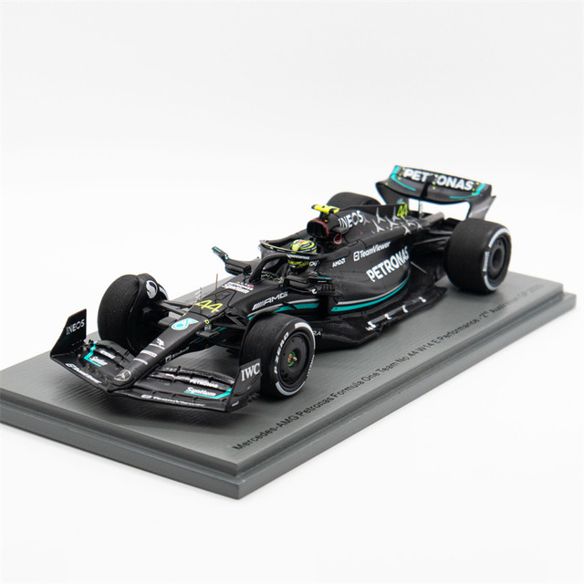 1/18 スパーク Mercedes- F1 W14 E No.44 2023
