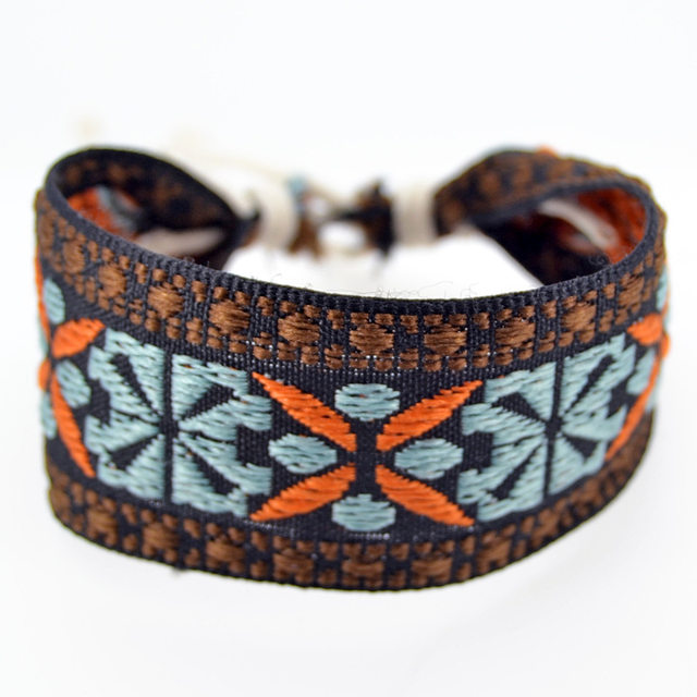 Hand Woven Reversible Bracelet (B301SHB)