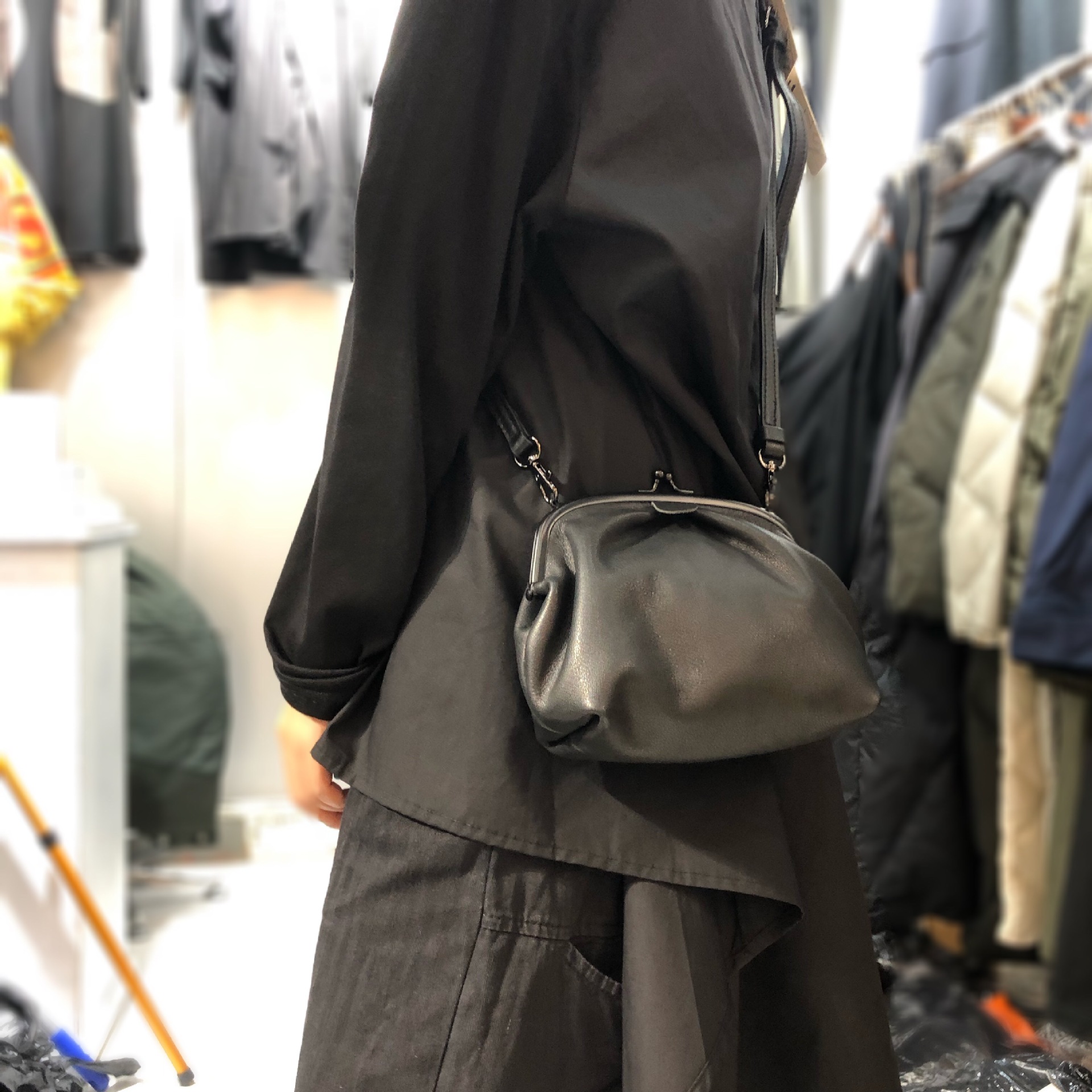 Vintage Leder handgemachte Oberschicht Rindsleder Umhängetasche Umhängetasche Damen Brusttasche Fanny Pack kleine Tasche Clip Bag – Detail 2