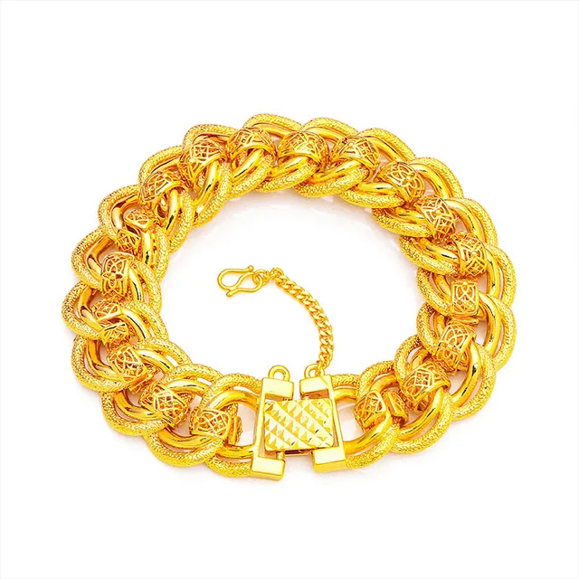 Pharah Gold Twist Bracelet