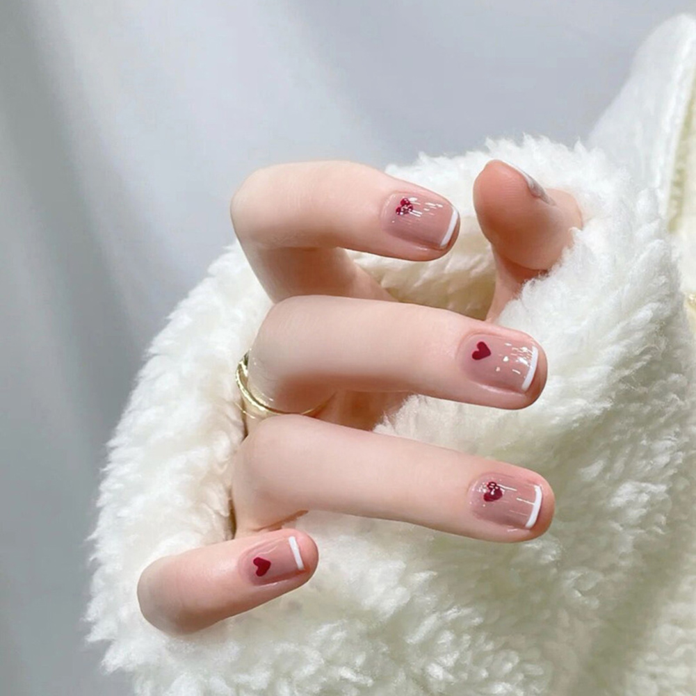 Press on nails: Nếu bạn đang muốn sở hữu bộ móng dài và đẹp nhưng lại không có thời gian hoặc kỹ năng để làm móng, thì đừng bỏ lỡ từ khóa \