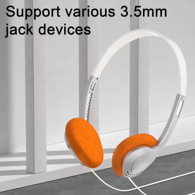 Los auriculares con cable son la tendencia Y2K más inesperada y fácil de  llevar, palabra del street style