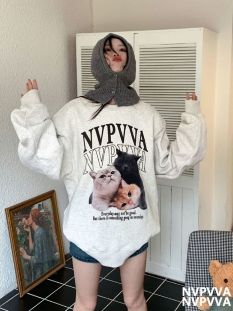 Cat Kawaii Graphic Pullover Image 6