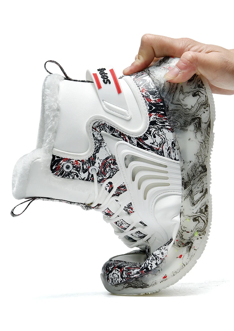 Winter Men Shoes with Plush Thick Insulation Outdoor Snow Boots Fashion Trend Soft Soles Sports Leisure Shoes Durable 2024