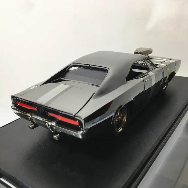 Jada 1:24 Electroplating Fast & Furious Dom's Dodge Charger R/T