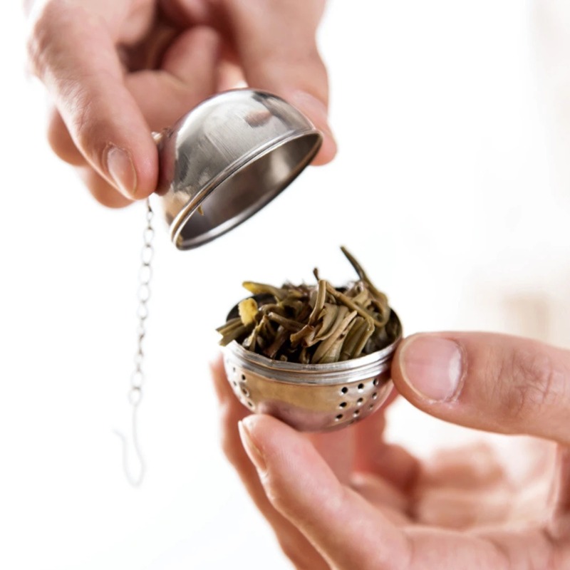 Description Picture 4 of itemBall Shape Tea Infuser Sphere Mesh Tea Strainer Coffee Herb Spice Filter Diffuser Loose Spices Kitchen Gadget Stainless Steel