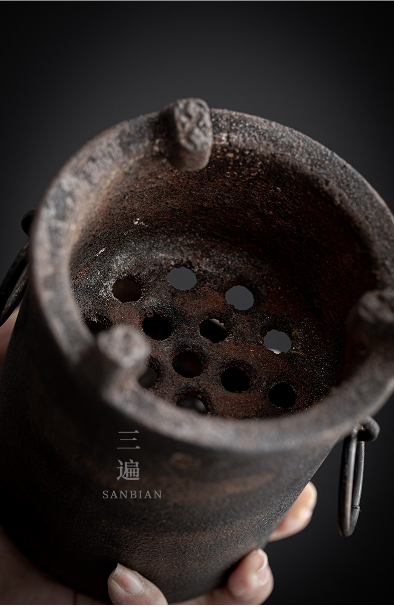 Ancient Iron-Round Simple Charcoal Stove_05.jpg