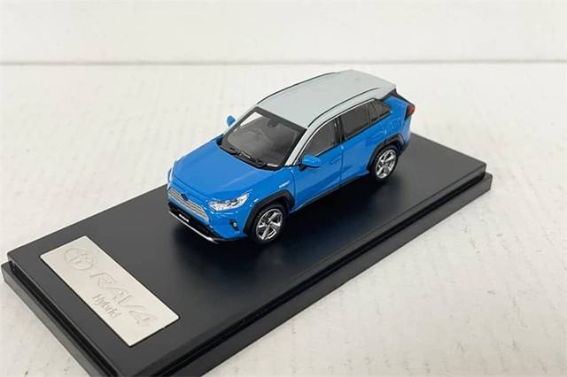 トヨタ RAV4 Hybrid 1/64 ミニカー Amazon | LCD Models 1/64 トヨタ RAV4 ハイブリッド ホワイト