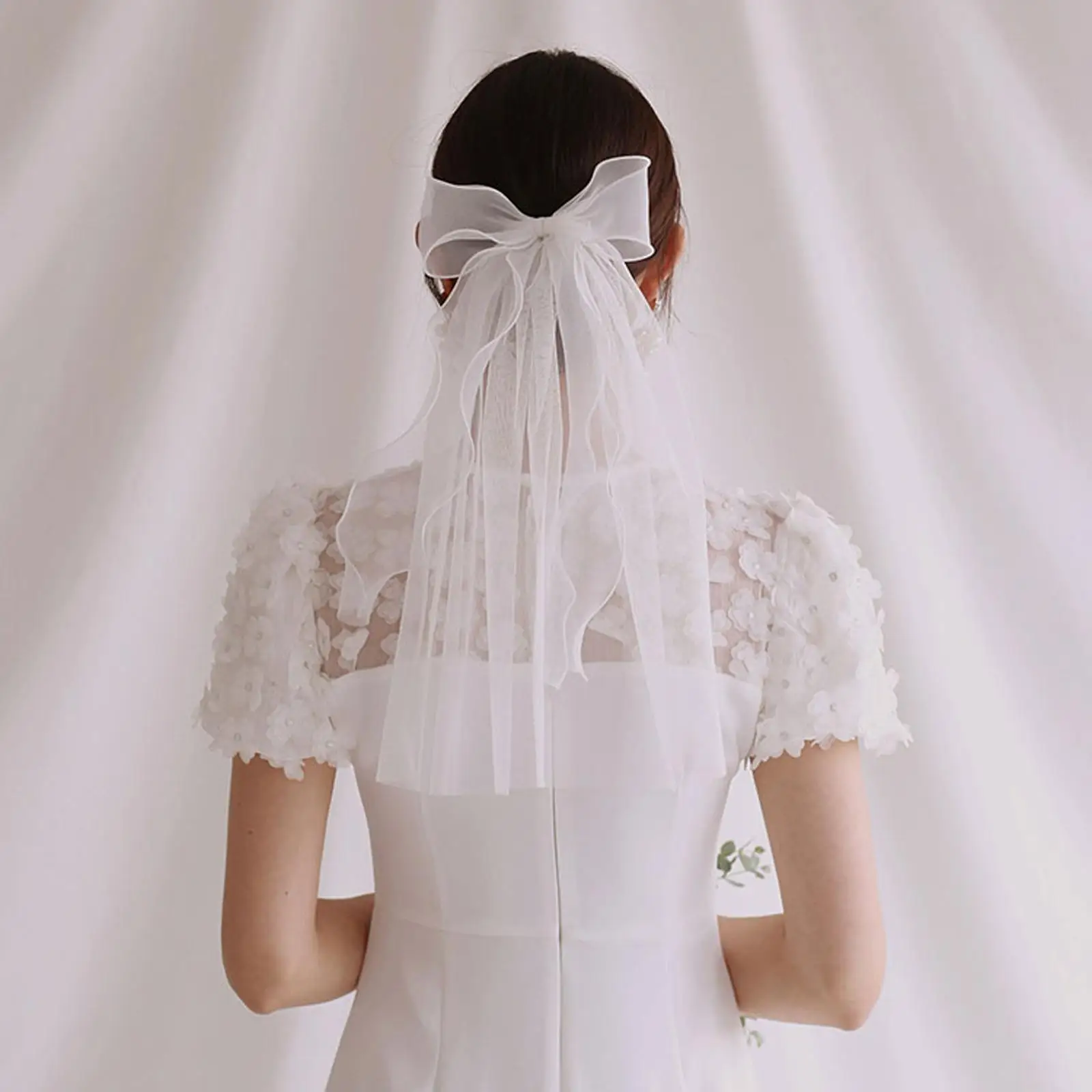 Women Bridal Short Tulle Veil Headpieces Bow Fancy Dress Simple for Wedding Party Decoration Engagement Chapel