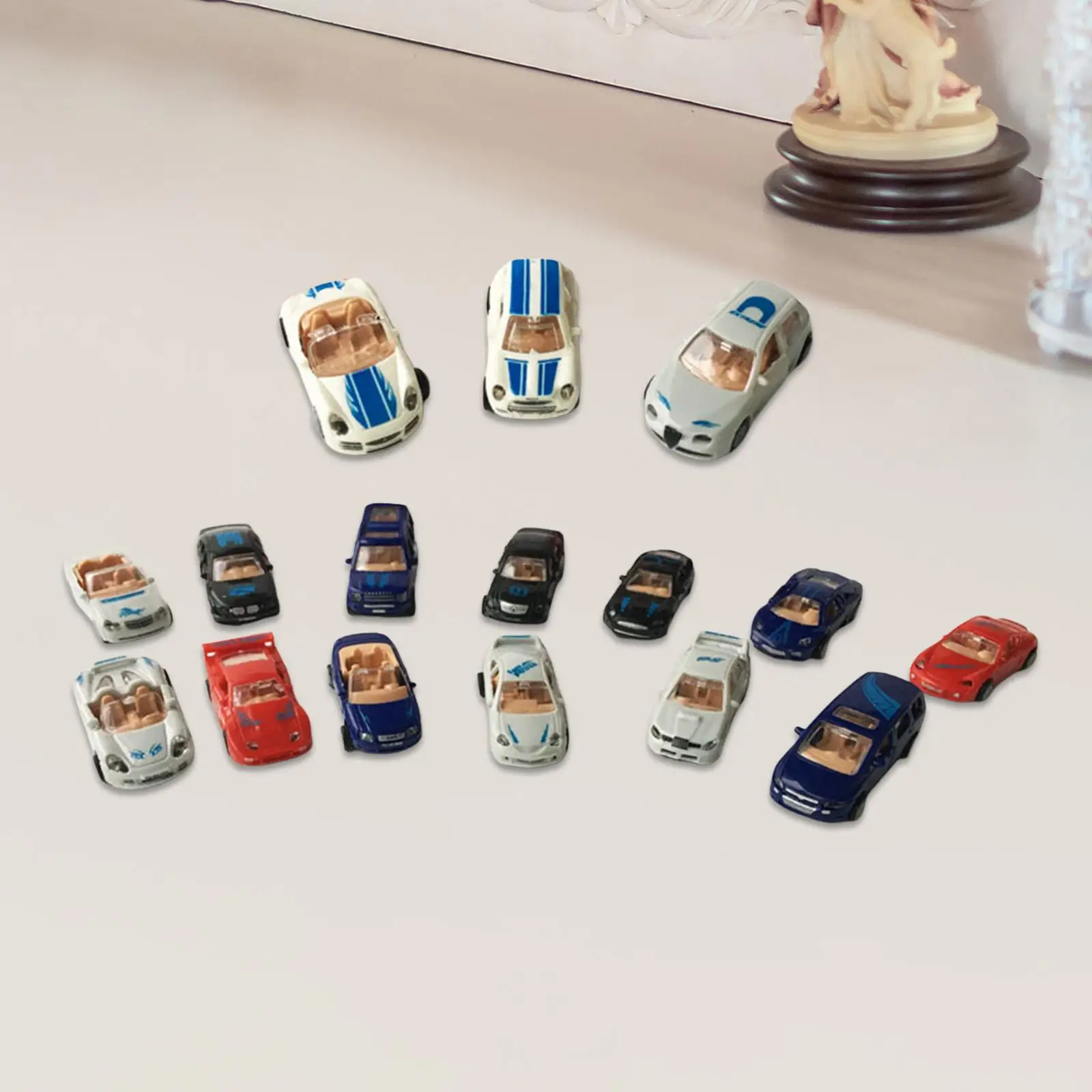 16x Assemble Car Micro Landscape Children Toy Puzzle Car Model Collection