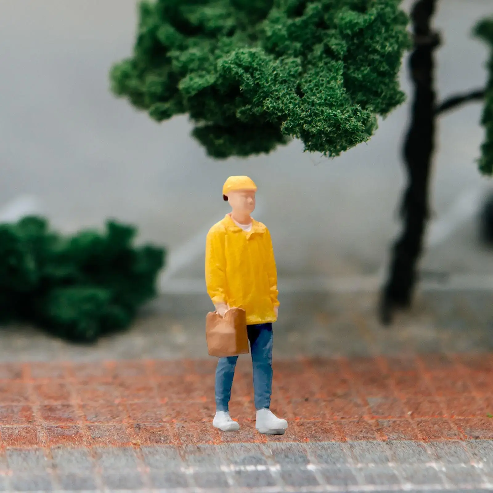 1/64 Scale People Figures Resin Miniature People Figurines for Diorama Micro Landscapes Dollhouse Photography Props Accessories