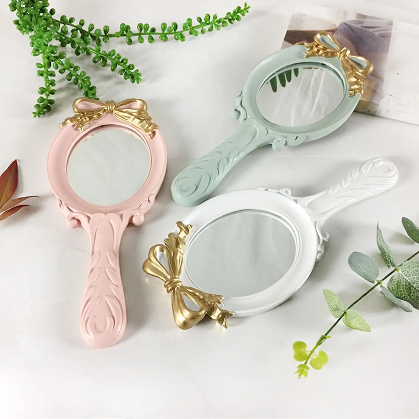 European Style Princess Makeup Mirror with Roses Women Girls Oval Cosmetic Tool with Anti Slip Handle Heart