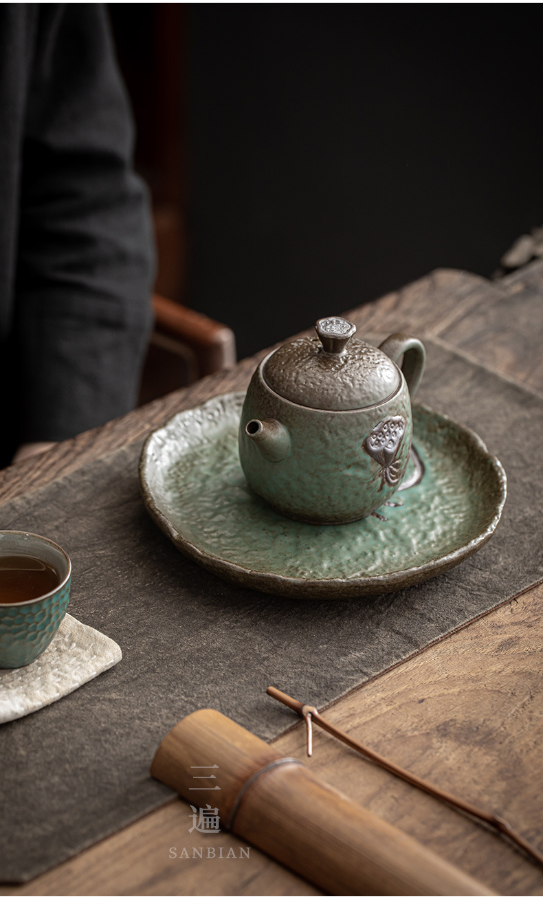 Lotus Seedpod Pot Tray_09.jpg