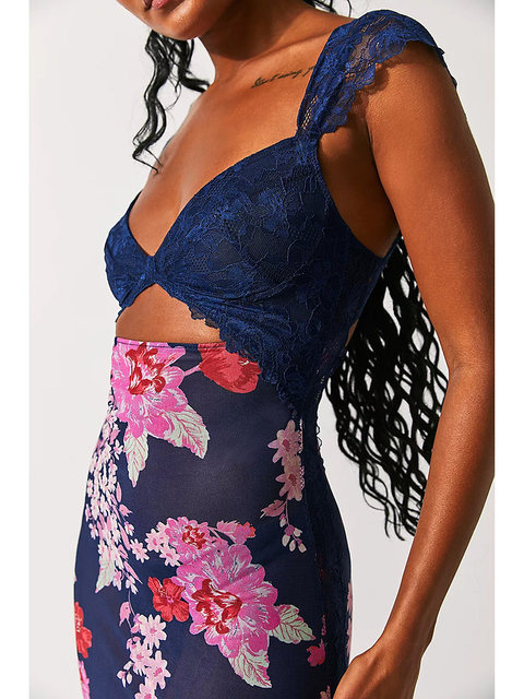 Floral Lace Backless Maxi Dress