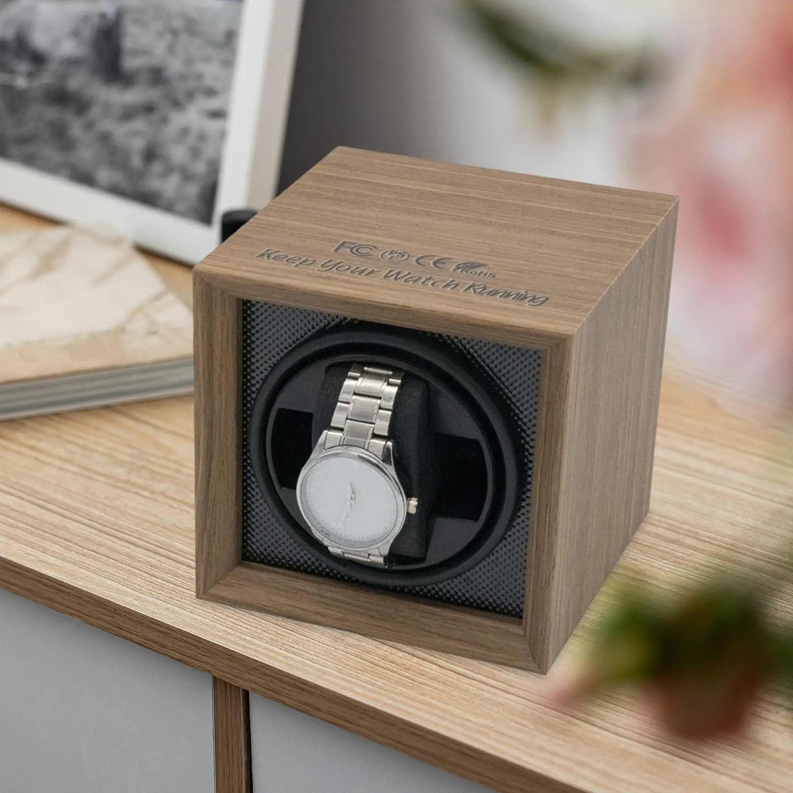 Automatic Single Watch Winder, Flexible  Display Box for Women/Men Watches