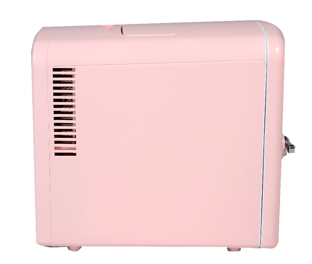 Best Buy: Frigidaire Retro 1.6 Cu. Ft. Mini Fridge EFR176-PINK