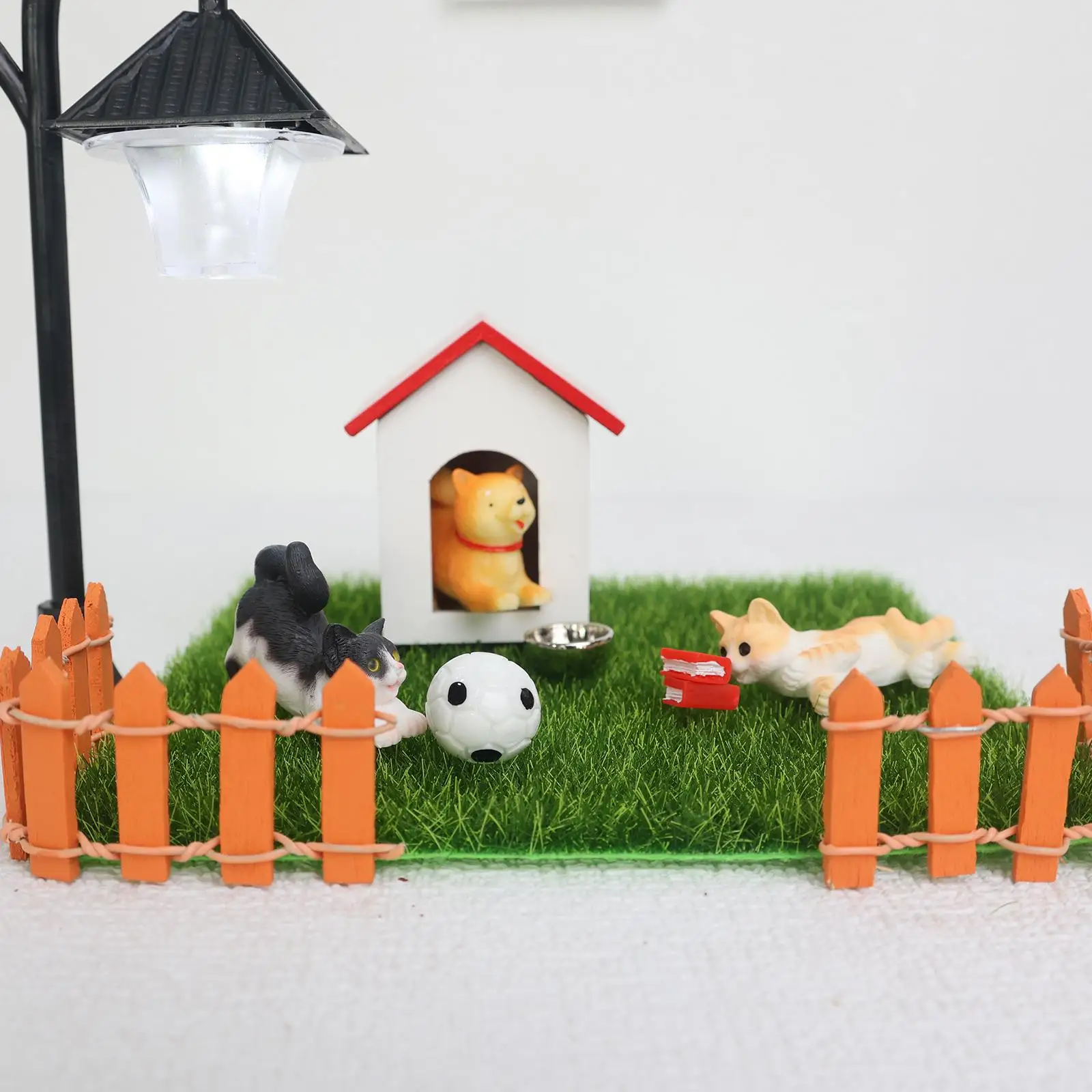 Miniature Dollhouse Accessories Pretend Play Mini 1:12 Scale Dollhouse Accessories dog house for Children Ornaments