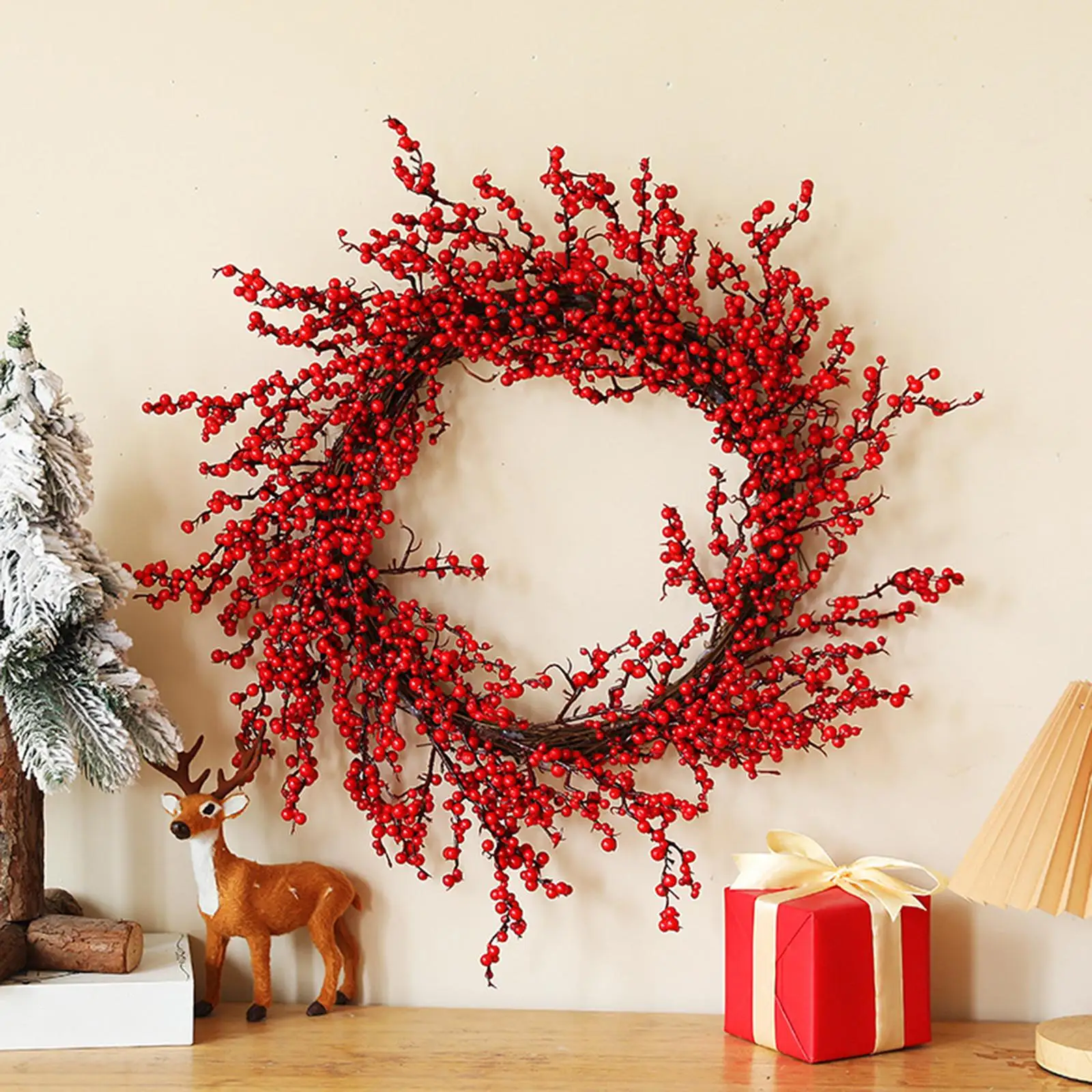Christmas Wreath Decorated with Red Berries Artificial Wreath Xmas Decor Hanging Ornament for Holiday House Wall Wedding Party