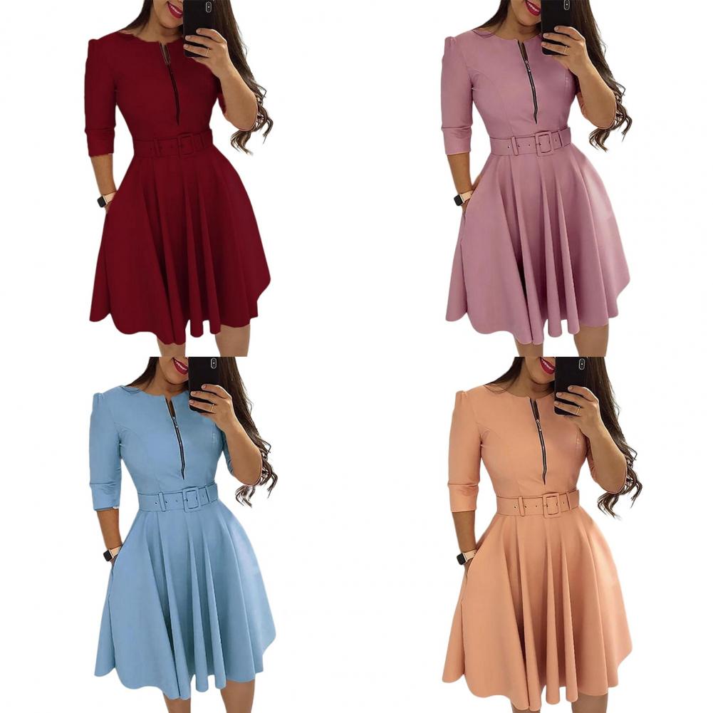 Vestido feminino com zíper na altura do