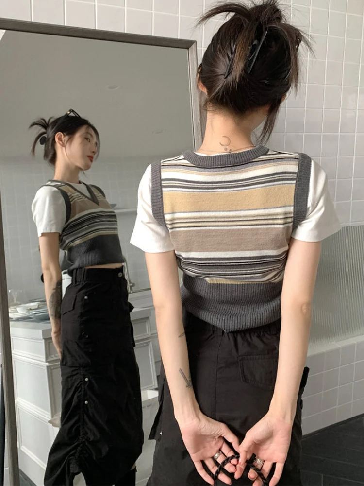 Supersoft Sweater Vest Women’s striped Design All-match Leisure Slim womens gray Creativity Retro Ladies Panelled Korean Style Fashion Cropped sleeveless Sweaters Autumn V-neck Ribbed Vests for Woman in grey