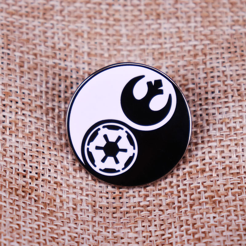 Yin Yang Stern Symbol Emaille Pin Film Brosche Abzeichen Rucksack Dekoration Schmuck – Detail 3