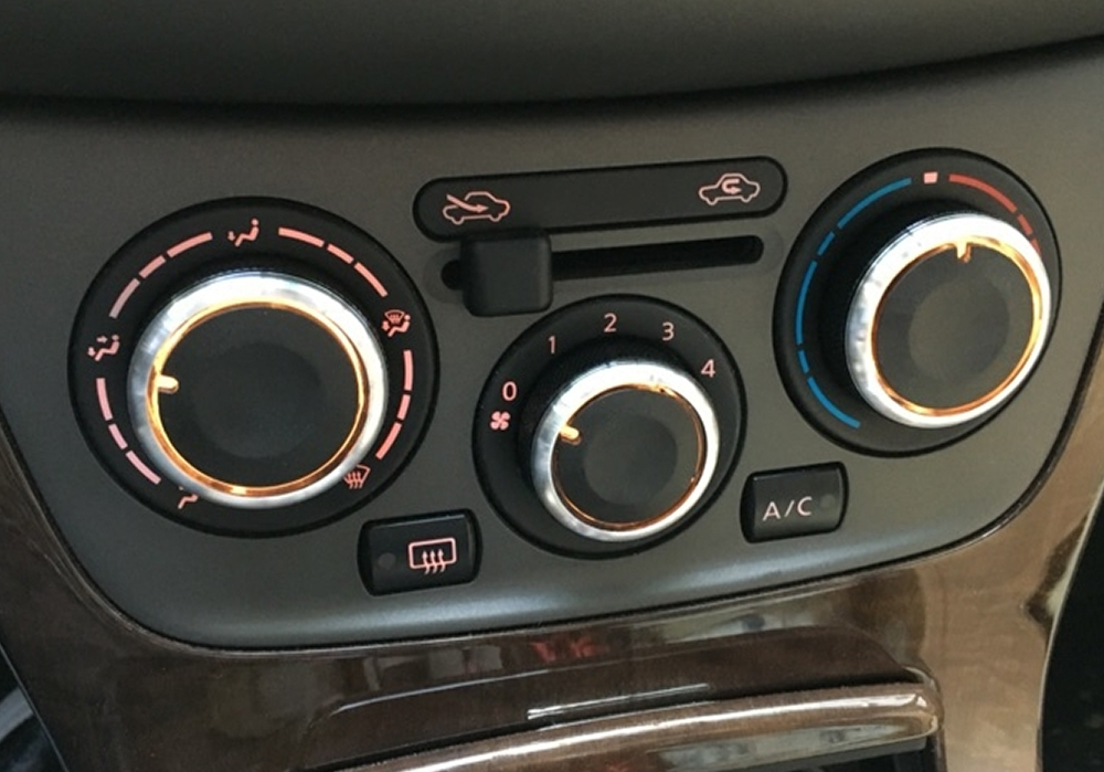 3 Teile/satz Aluminium Legierung Auto Klimaanlage Knopf AC Taste Knopf für Nissan TIIDA NV200 LIVINA 04-10 Geniss Sylphy 2012 Zubehör – Detail 4