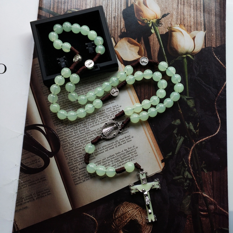 E8BD 10mm Rosenkranz Perlen Leuchtende Halskette Jesus Kruzifix für Kreuz Anhänger Halsketten Glow in Dark Religiöse Schmuck für – Detail 5