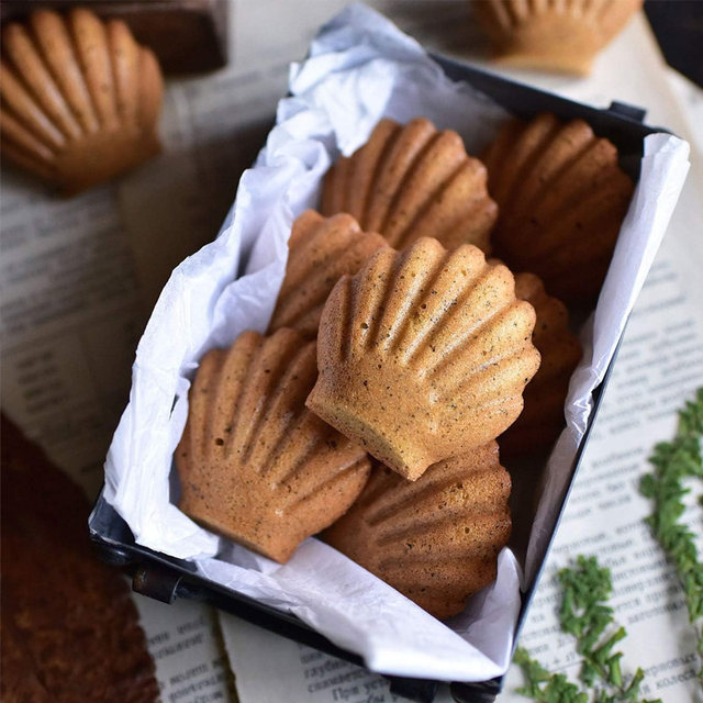 12 Cup Madeleine Pans, Nonstick Small Muffin Cupcake Madeleine Cookie Tin  Tray Mold，Square Muffin Cupcake Madeleine Mold - AliExpress