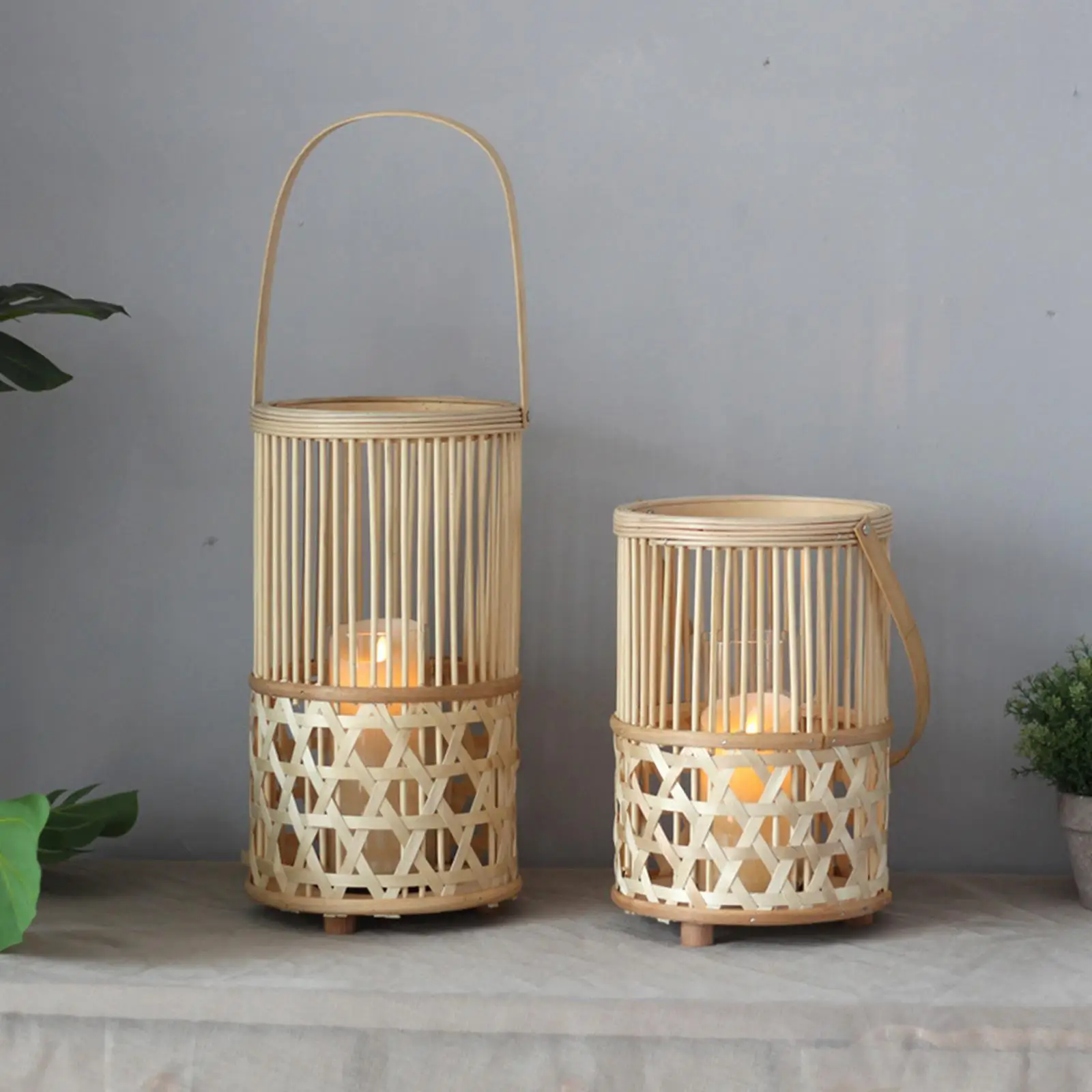 Retro Rattan Natural Lantern with Handle Decoration, Solid and Durable Tabletop Decor Lovely Home Collection Hollow Design Gift